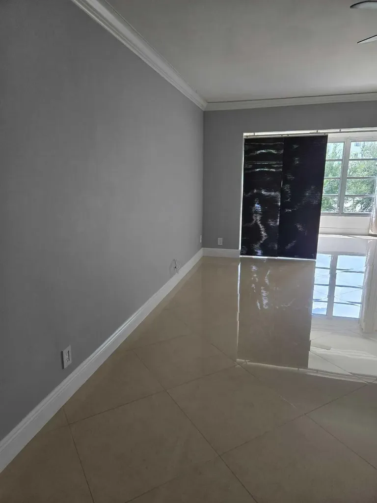 9355 SW 8th Street Boca Raton FL 33428