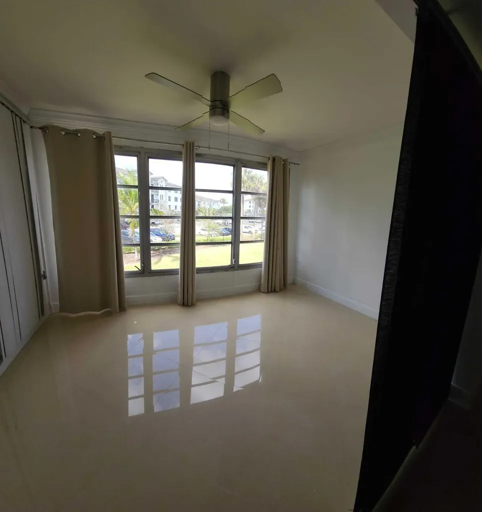 9355 SW 8th Street Boca Raton FL 33428