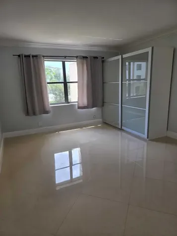 9355 SW 8th Street Boca Raton FL 33428