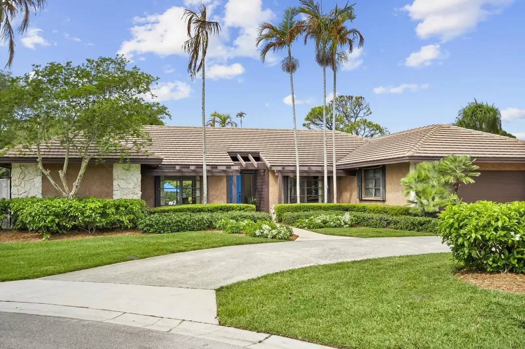 18815 S Golden Hawk Trail Jupiter FL 33458