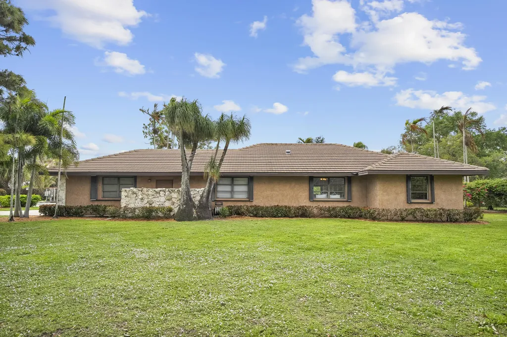 18815 S Golden Hawk Trail Jupiter FL 33458