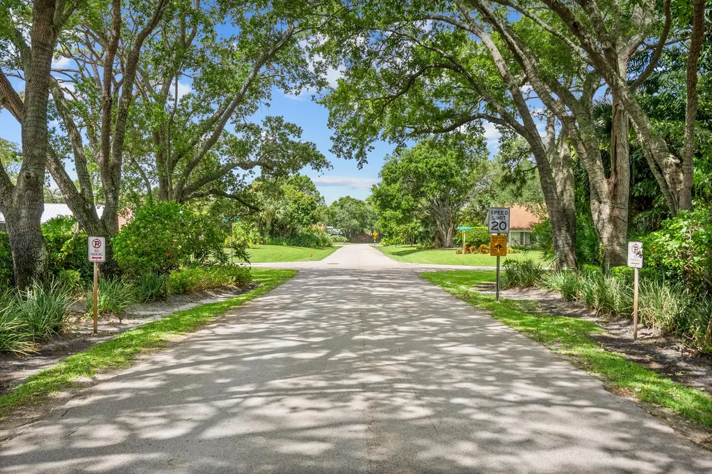 18815 S Golden Hawk Trail Jupiter FL 33458