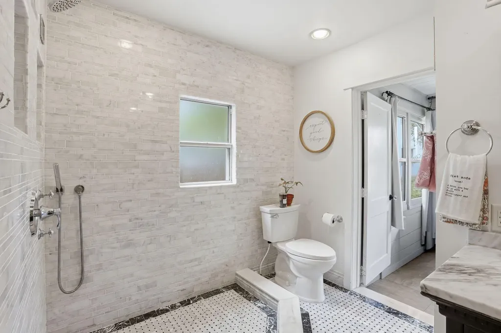 616 N Ocean Breeze Lake Worth Beach FL 33460