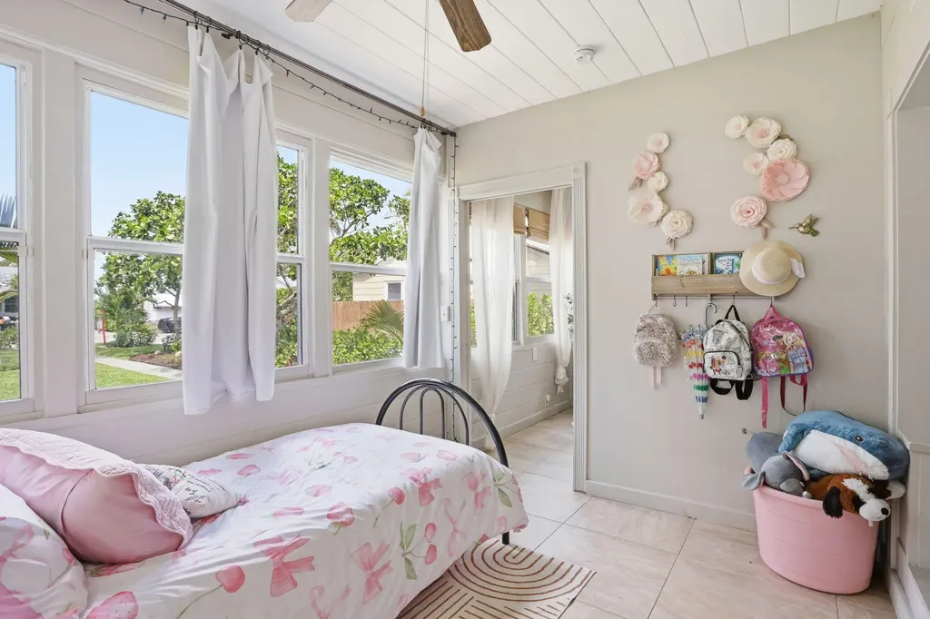 616 N Ocean Breeze Lake Worth Beach FL 33460