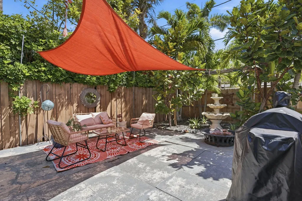 616 N Ocean Breeze Lake Worth Beach FL 33460
