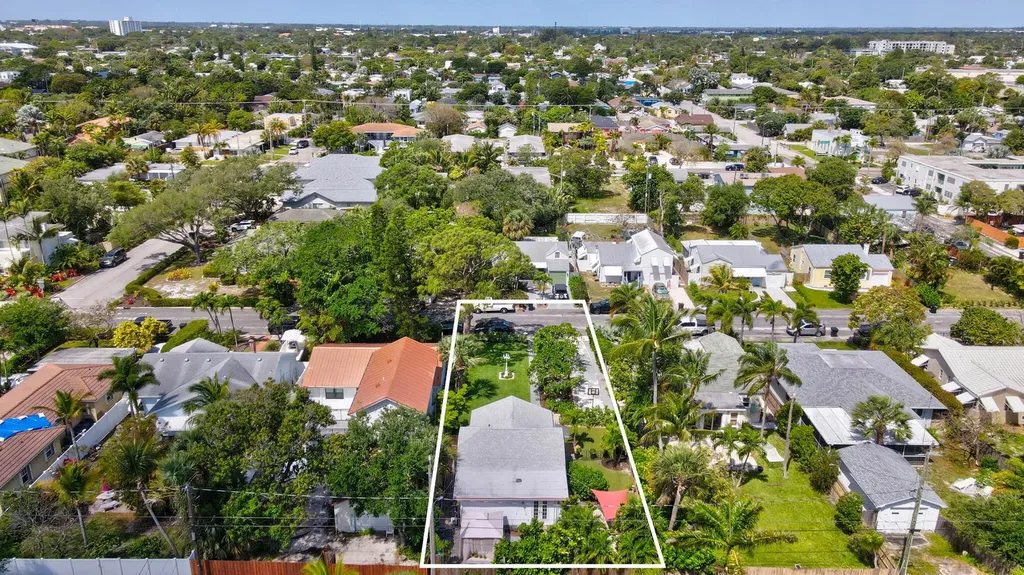 616 N Ocean Breeze Lake Worth Beach FL 33460