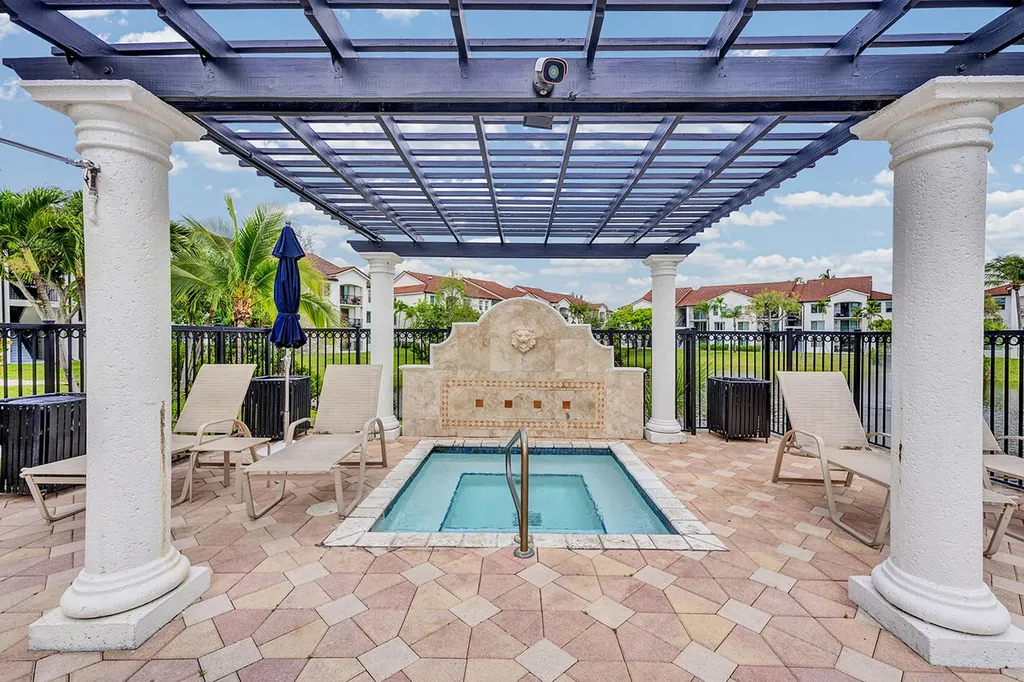 1010 Villa Circle Boynton Beach FL 33435