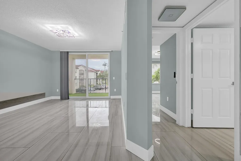 1010 Villa Circle Boynton Beach FL 33435