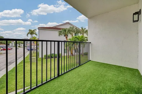 1010 Villa Circle Boynton Beach FL 33435