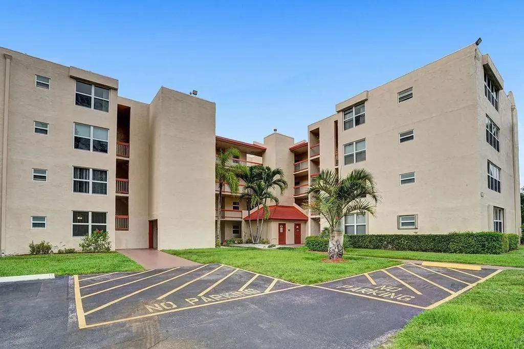 9461 Evergreen Place Davie FL 33324