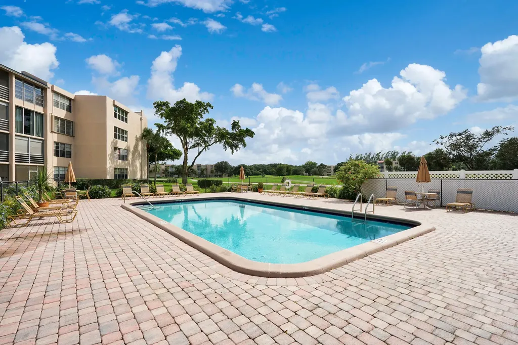 9461 Evergreen Place Davie FL 33324