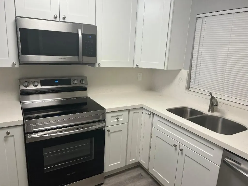 9461 Evergreen Place Davie FL 33324
