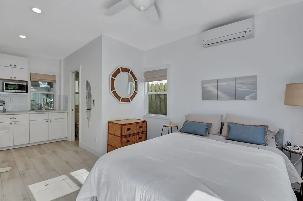 414 NE 7th Avenue Delray Beach FL 33483