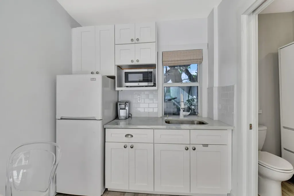 414 NE 7th Avenue Delray Beach FL 33483