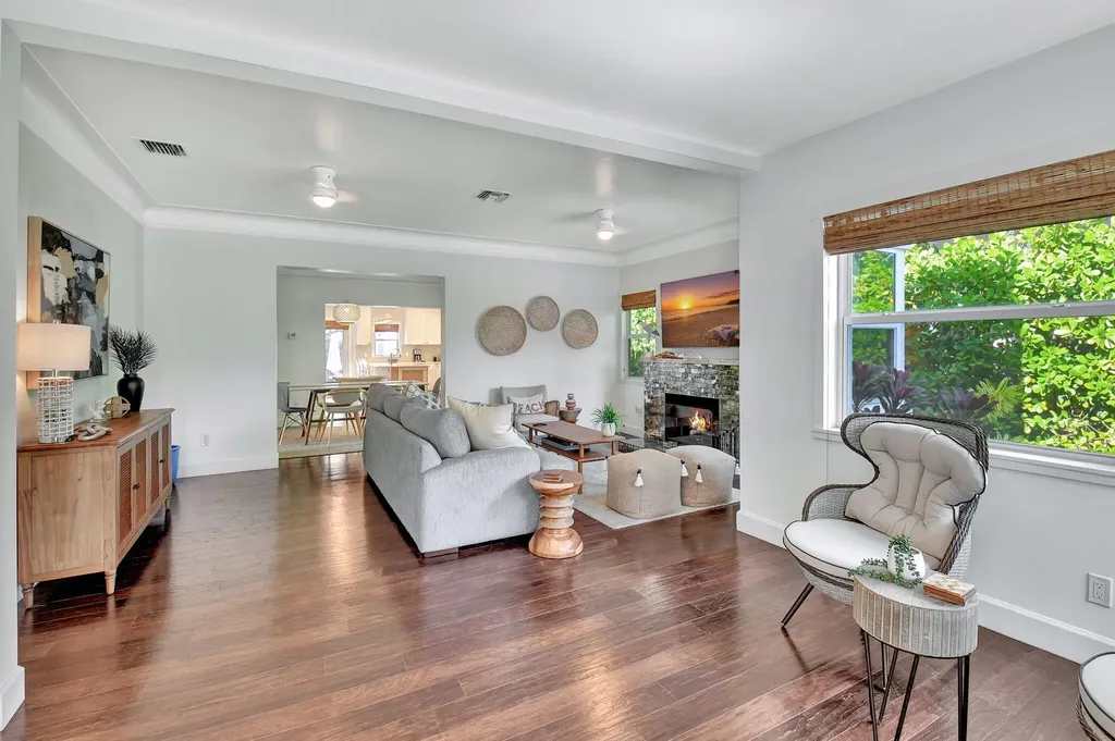 414 NE 7th Avenue Delray Beach FL 33483