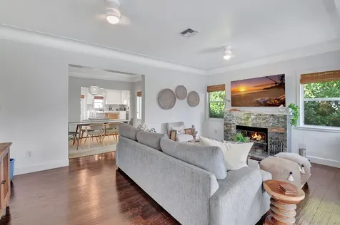414 NE 7th Avenue Delray Beach FL 33483