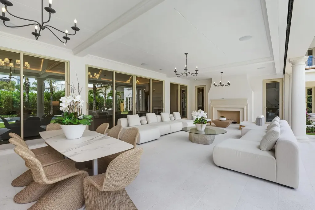 122 Bloomfield Drive West Palm Beach FL 33405