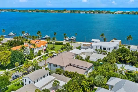 122 Bloomfield Drive West Palm Beach FL 33405