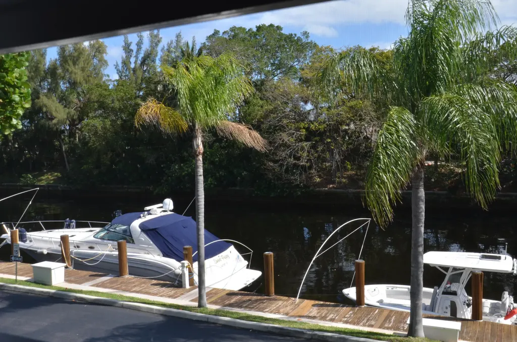6367 Bay Club Drive Fort Lauderdale FL 33308