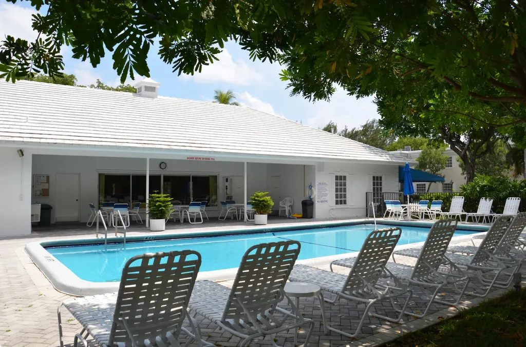 6367 Bay Club Drive Fort Lauderdale FL 33308