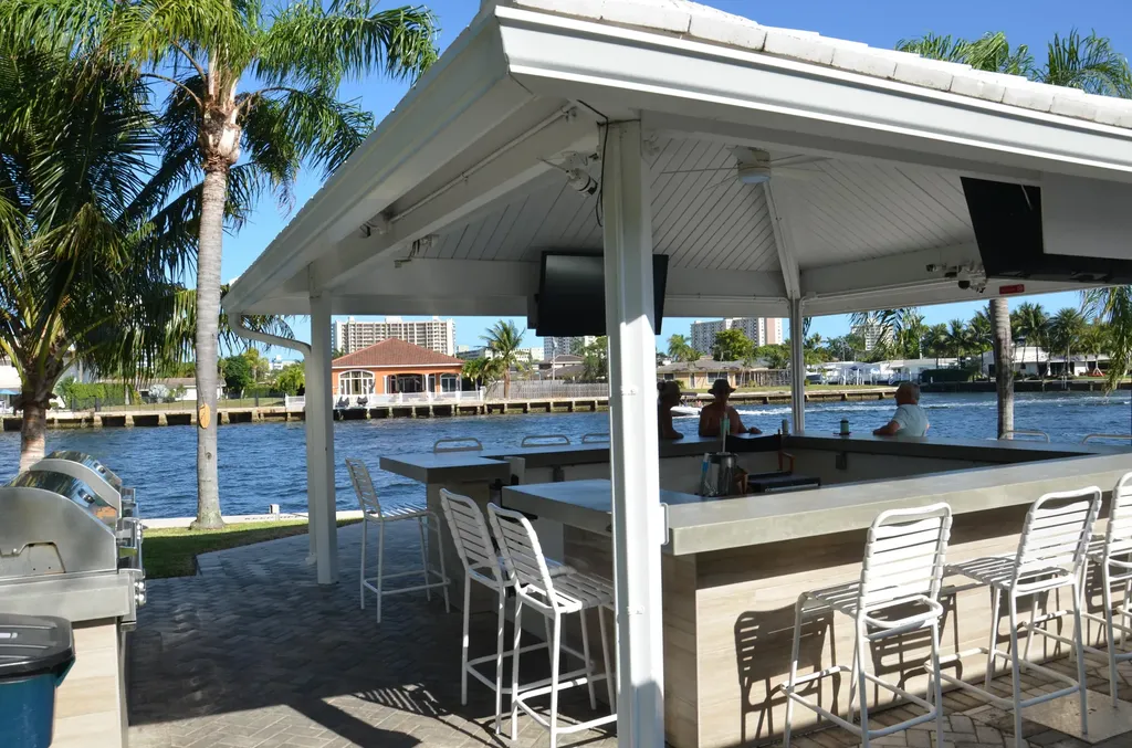6367 Bay Club Drive Fort Lauderdale FL 33308