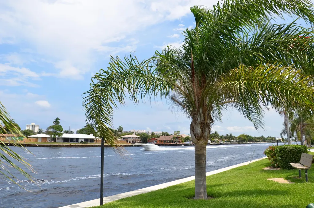 6367 Bay Club Drive Fort Lauderdale FL 33308