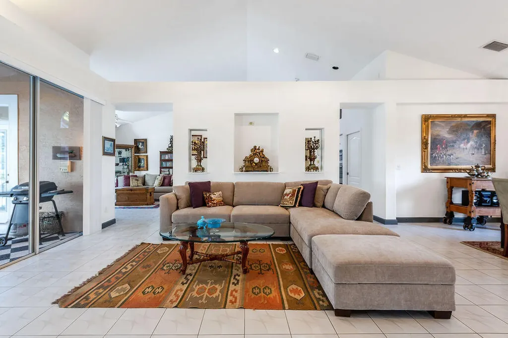 7828 Dorchester Road Boynton Beach FL 33472