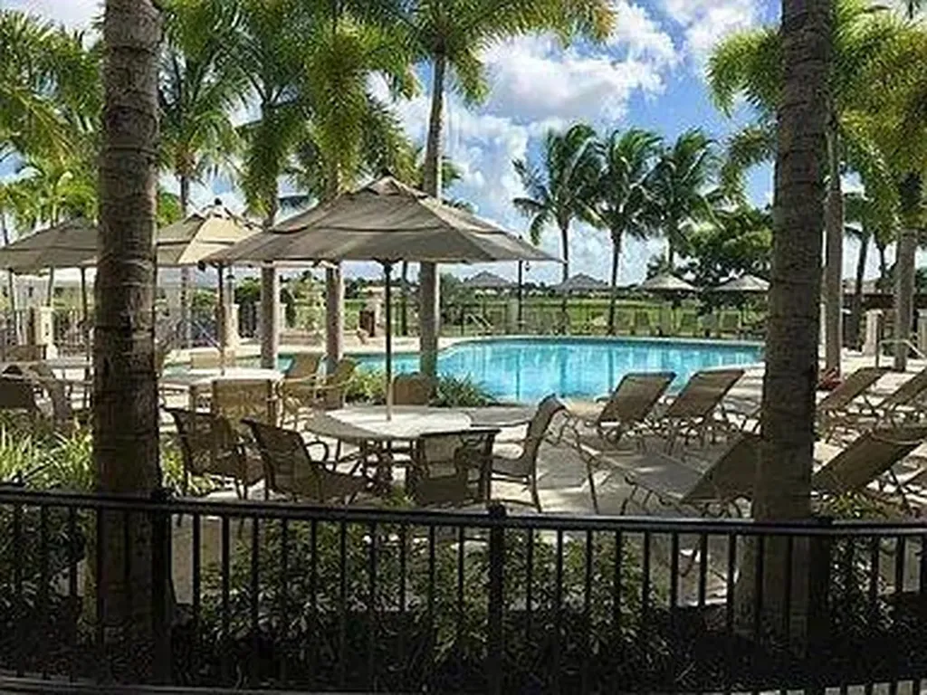 7828 Dorchester Road Boynton Beach FL 33472