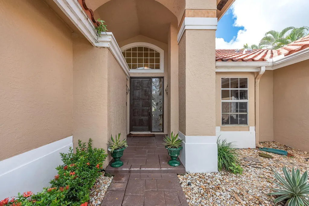 7828 Dorchester Road Boynton Beach FL 33472
