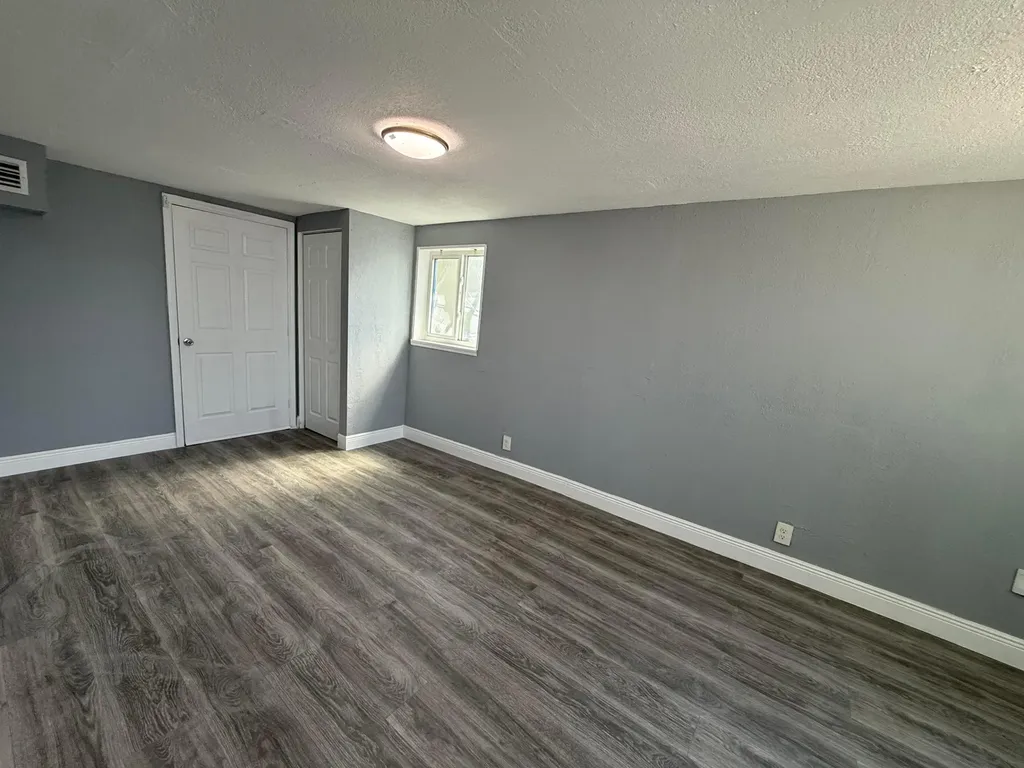 5441 SW 18th Street West Park FL 33023