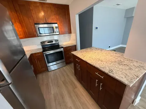 5441 SW 18th Street West Park FL 33023