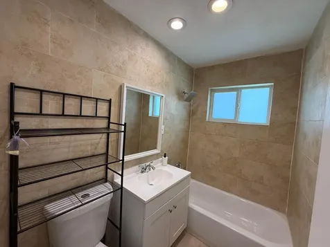 5441 SW 18th Street West Park FL 33023
