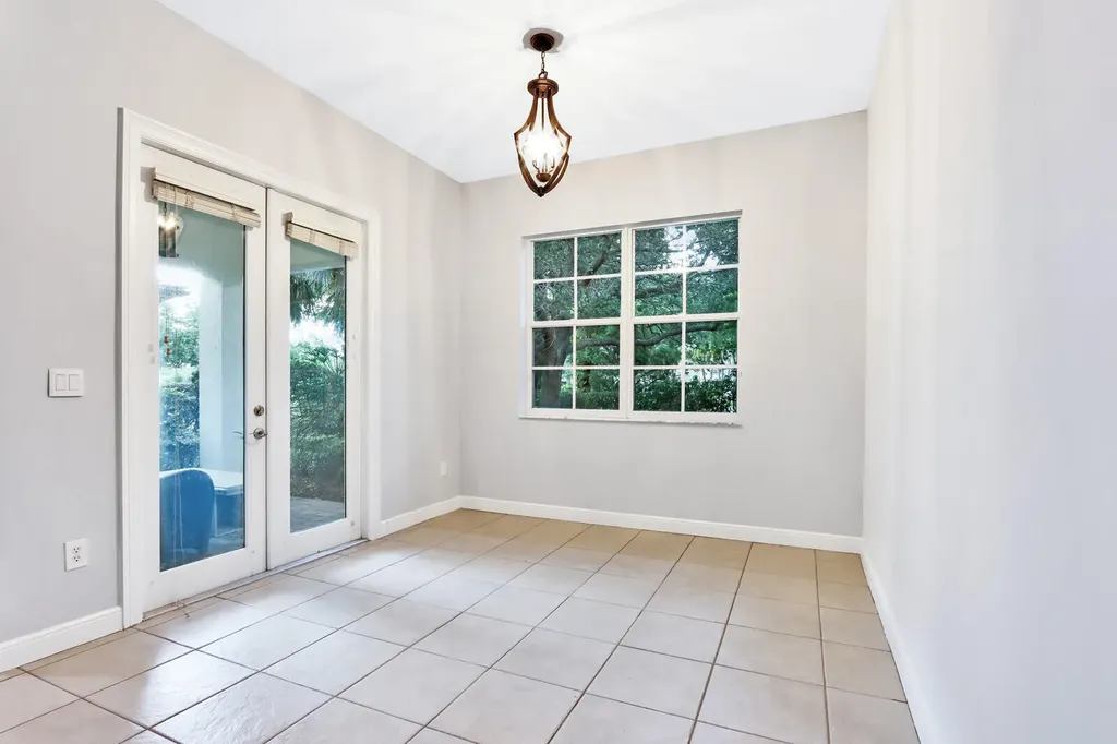 1904 Flower Drive Palm Beach Gardens FL 33410