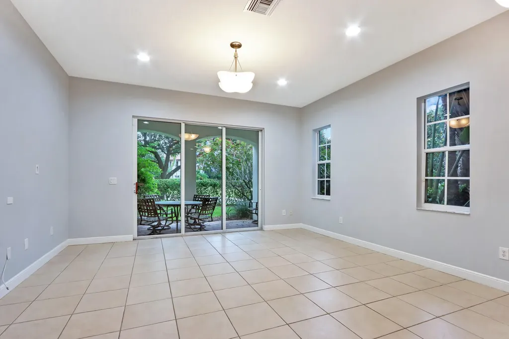1904 Flower Drive Palm Beach Gardens FL 33410