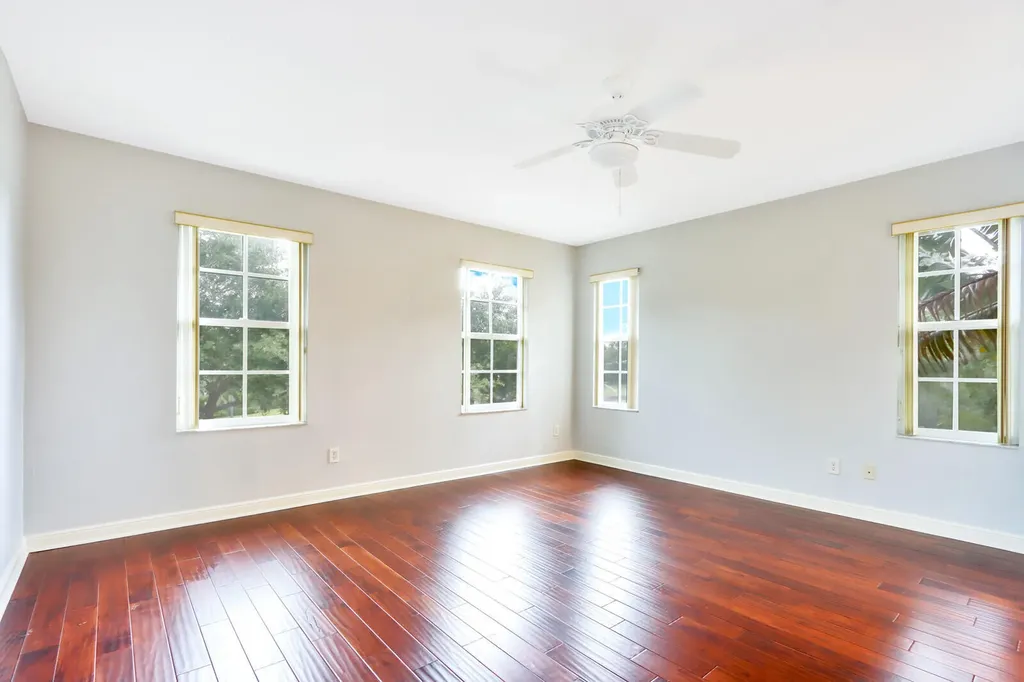 1904 Flower Drive Palm Beach Gardens FL 33410