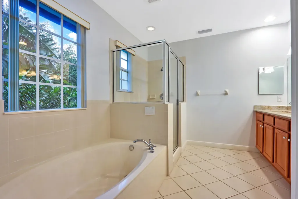 1904 Flower Drive Palm Beach Gardens FL 33410
