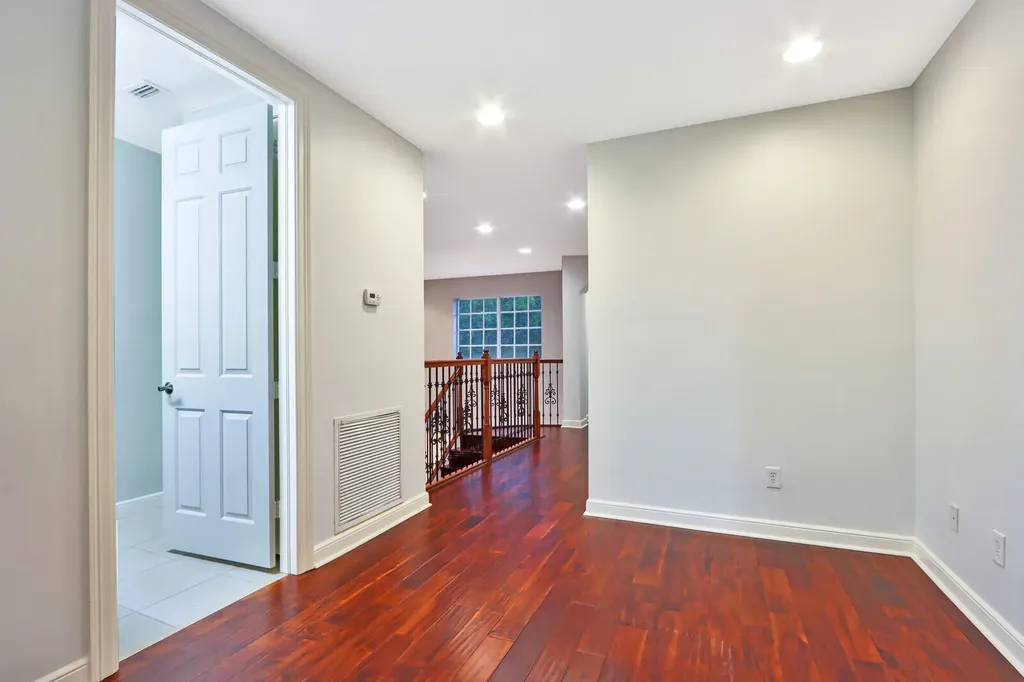 1904 Flower Drive Palm Beach Gardens FL 33410