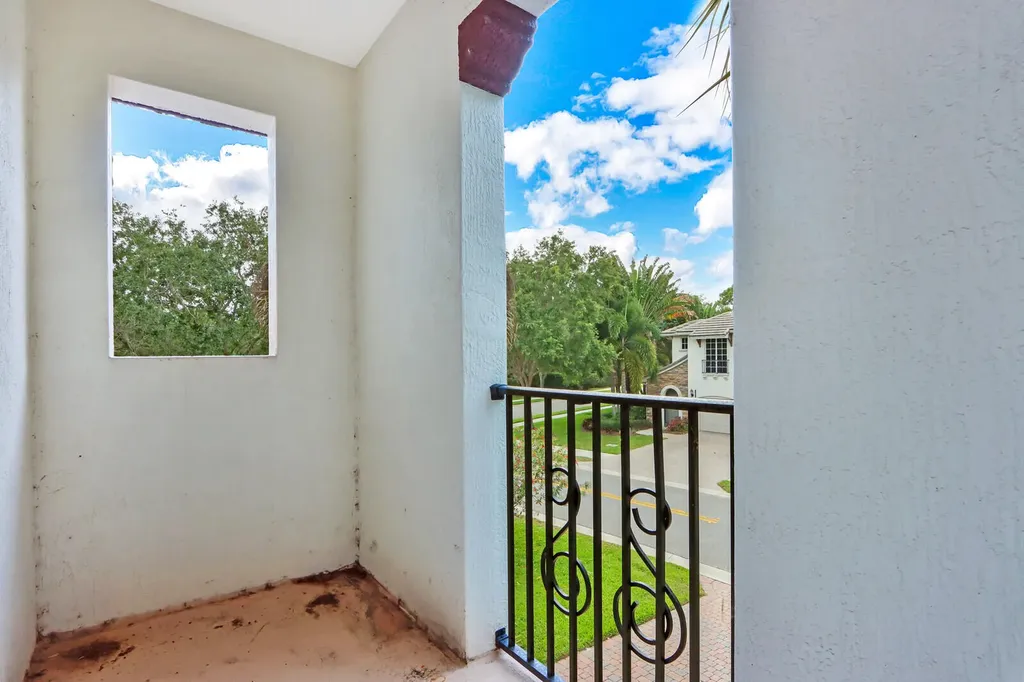 1904 Flower Drive Palm Beach Gardens FL 33410
