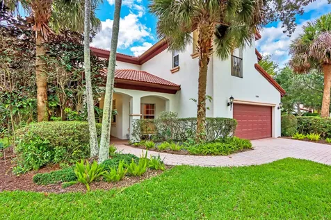 1904 Flower Drive Palm Beach Gardens FL 33410