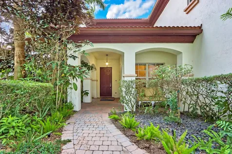 1904 Flower Drive Palm Beach Gardens FL 33410