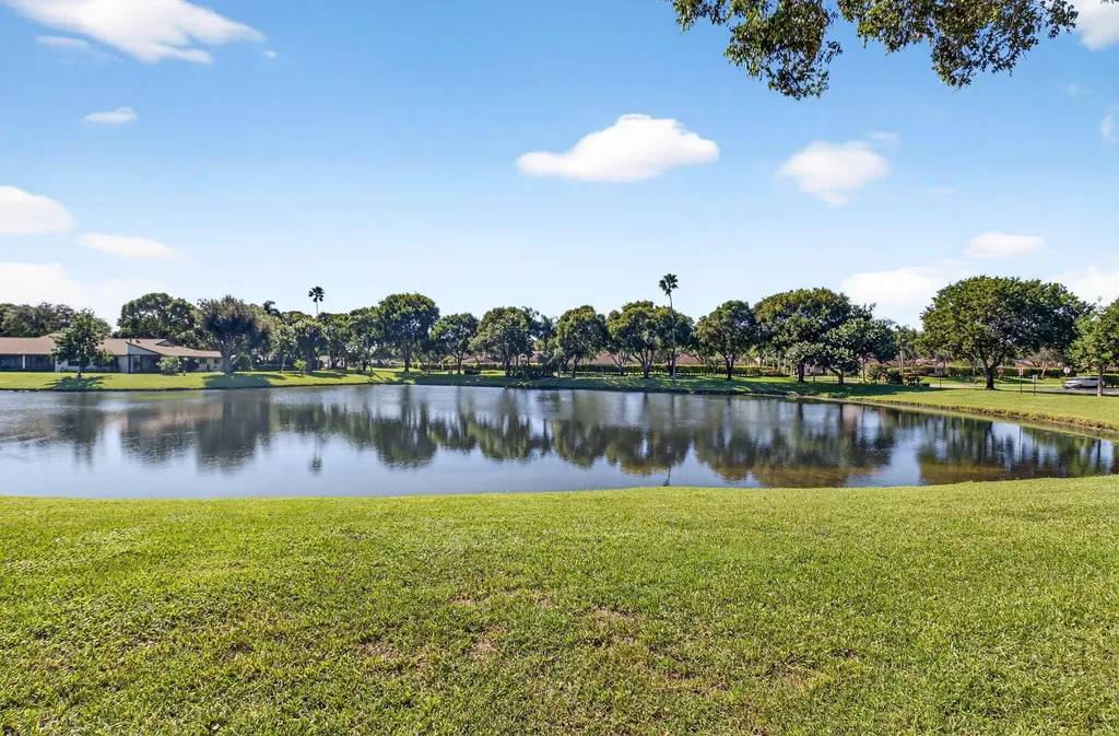8146 Windgate Drive Boca Raton FL 33496