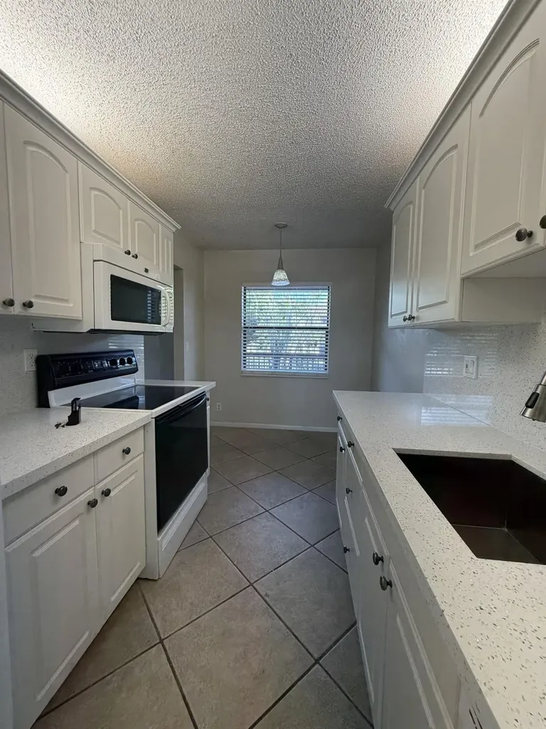 9954 Nob Hill Court Sunrise FL 33351