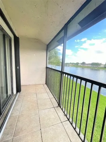 9954 Nob Hill Court Sunrise FL 33351