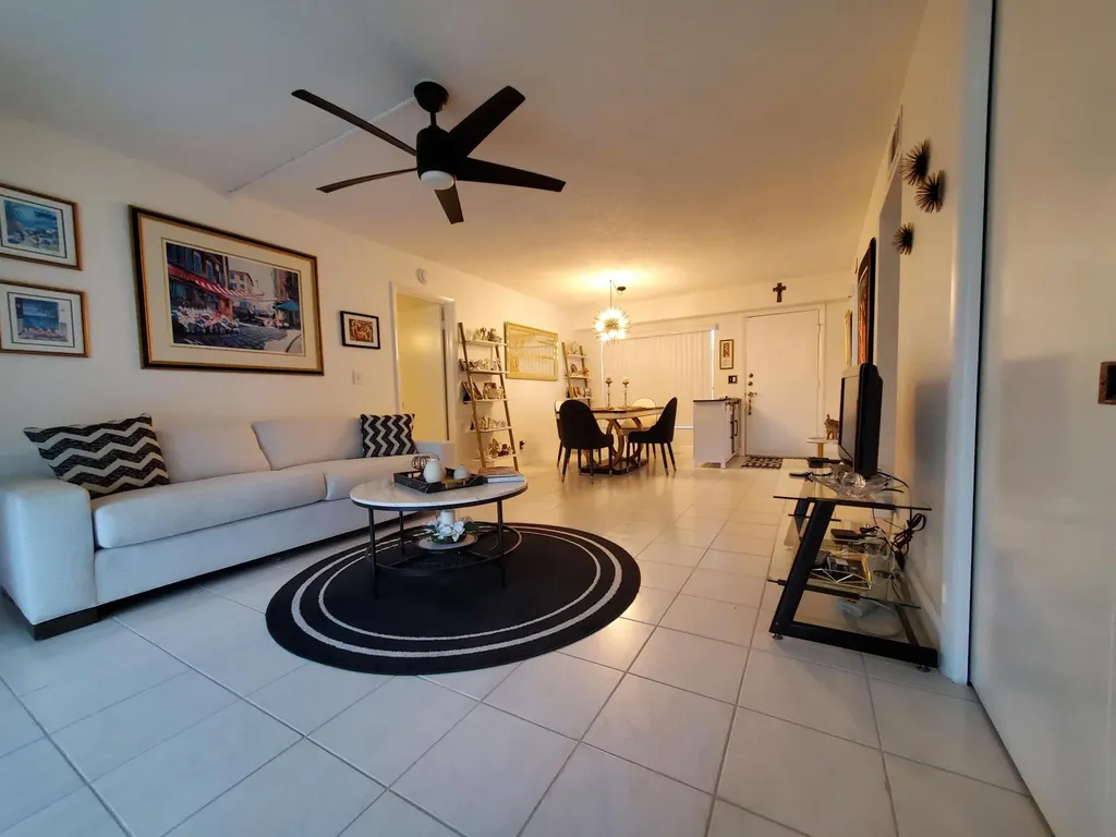 13771 Via Aurora Delray Beach FL 33484