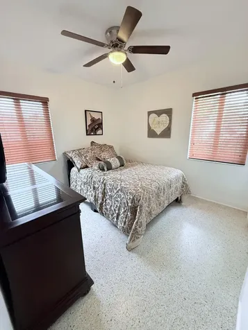 957 W 67th Street Hialeah FL 33012