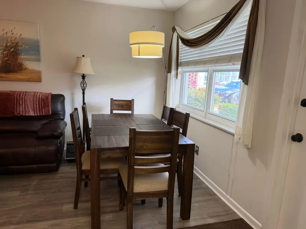 2050 NE 39th Street NE Lighthouse Point FL 33064