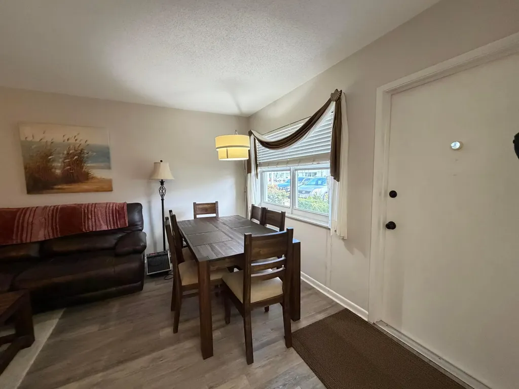 2050 NE 39th Street NE Lighthouse Point FL 33064