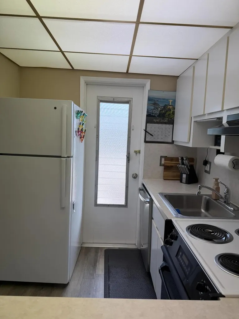 2050 NE 39th Street NE Lighthouse Point FL 33064