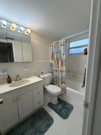 2050 NE 39th Street NE Lighthouse Point FL 33064