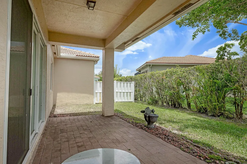 2568 Sandy Cay West Palm Beach FL 33411
